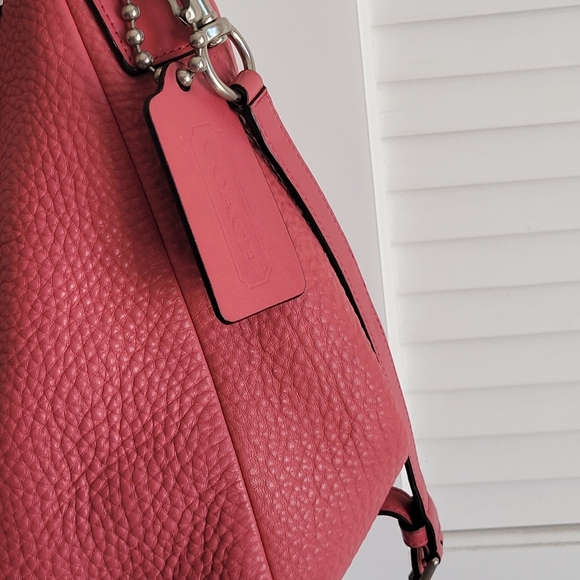 COACH Beecker Sullivan Pebvled Leather Bag Raspberry - Picture 3 of 8
